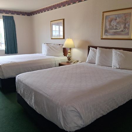 Fairbridge Inn And Suites - מיילס סיטי מראה חיצוני תמונה