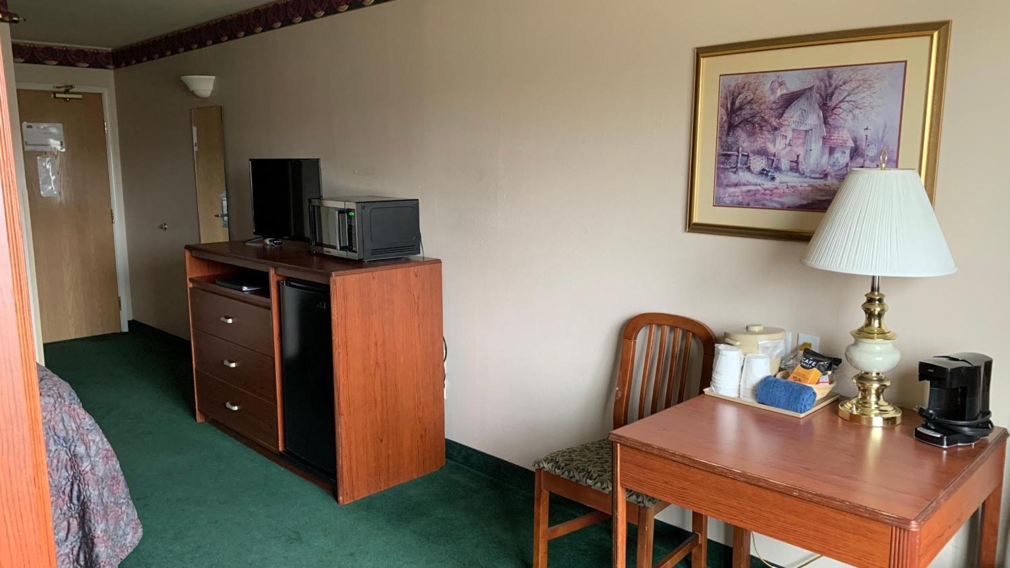 Fairbridge Inn And Suites - מיילס סיטי חדר תמונה